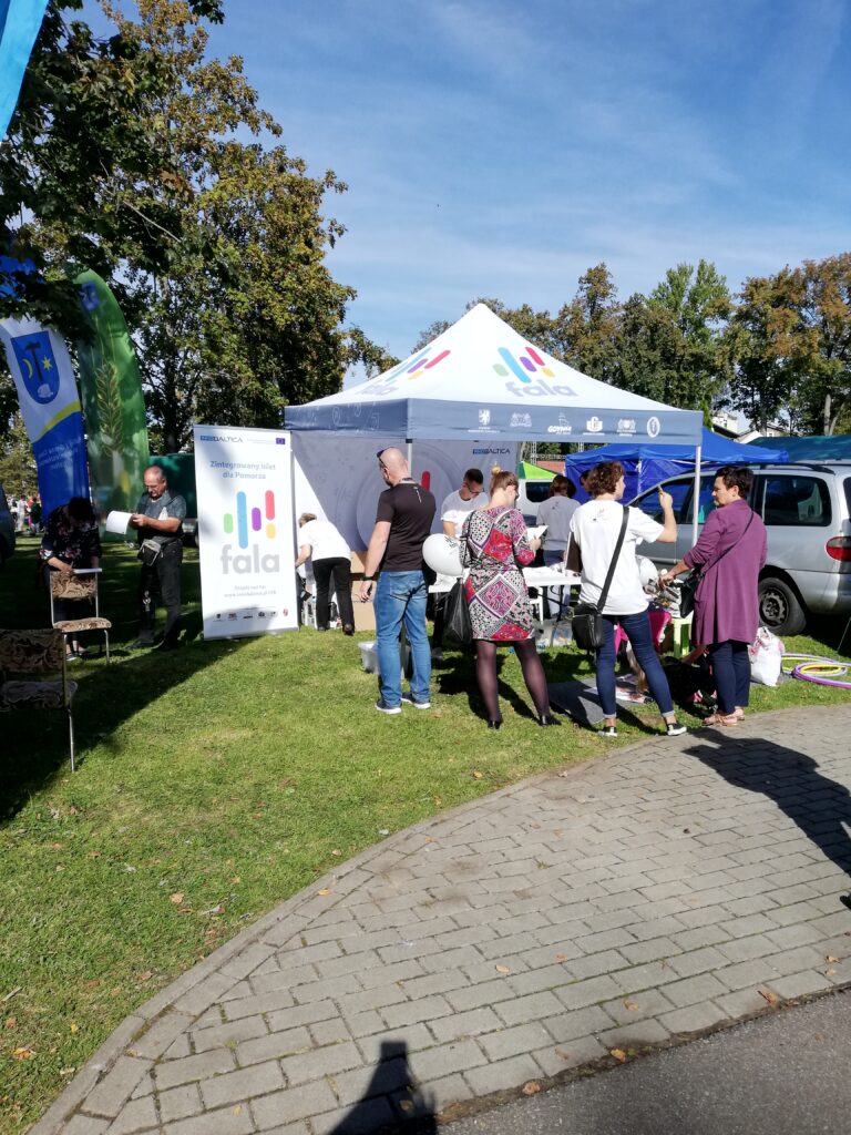 Fala na dożynkach w Kartuzach