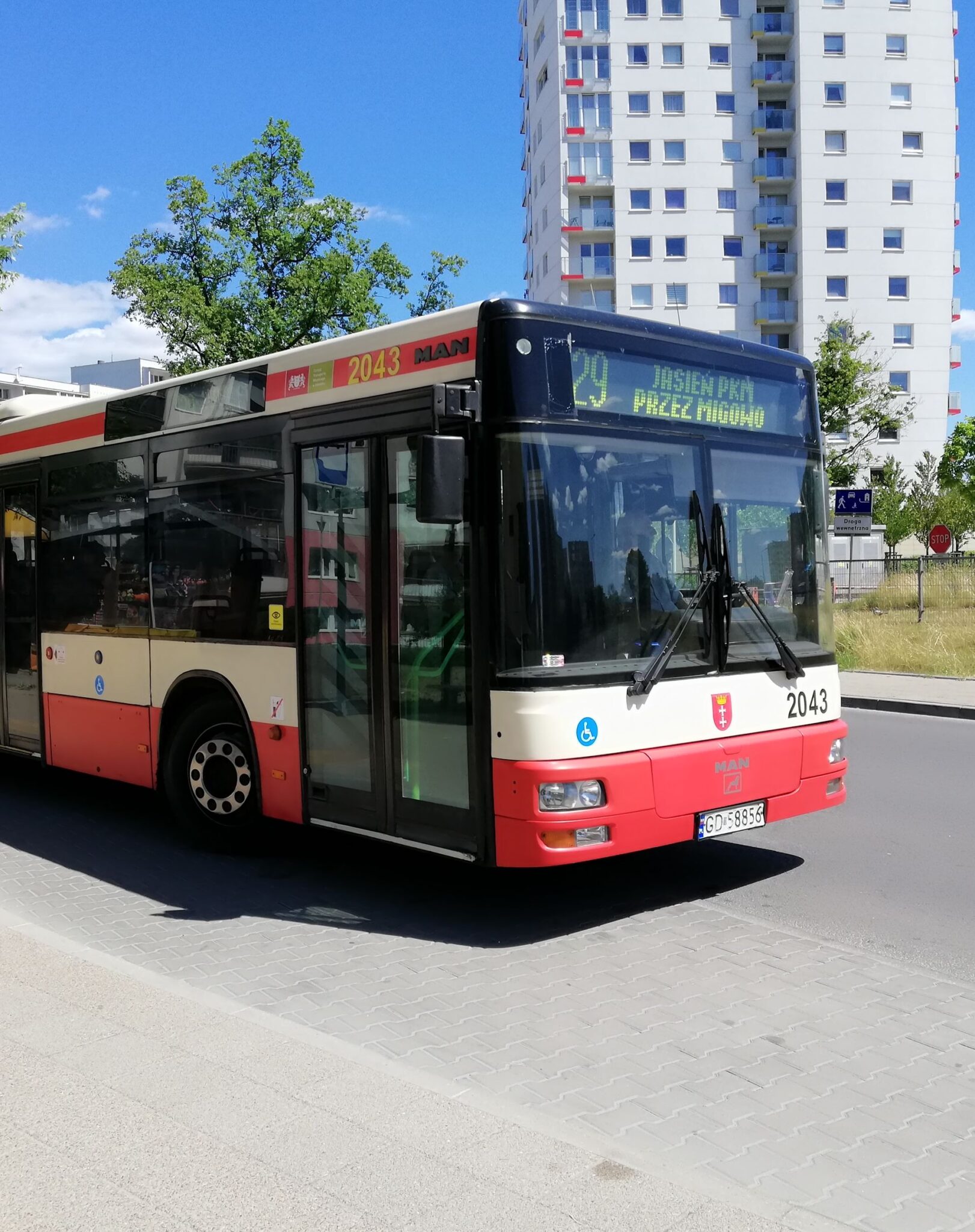 autobuspion-1622x2048